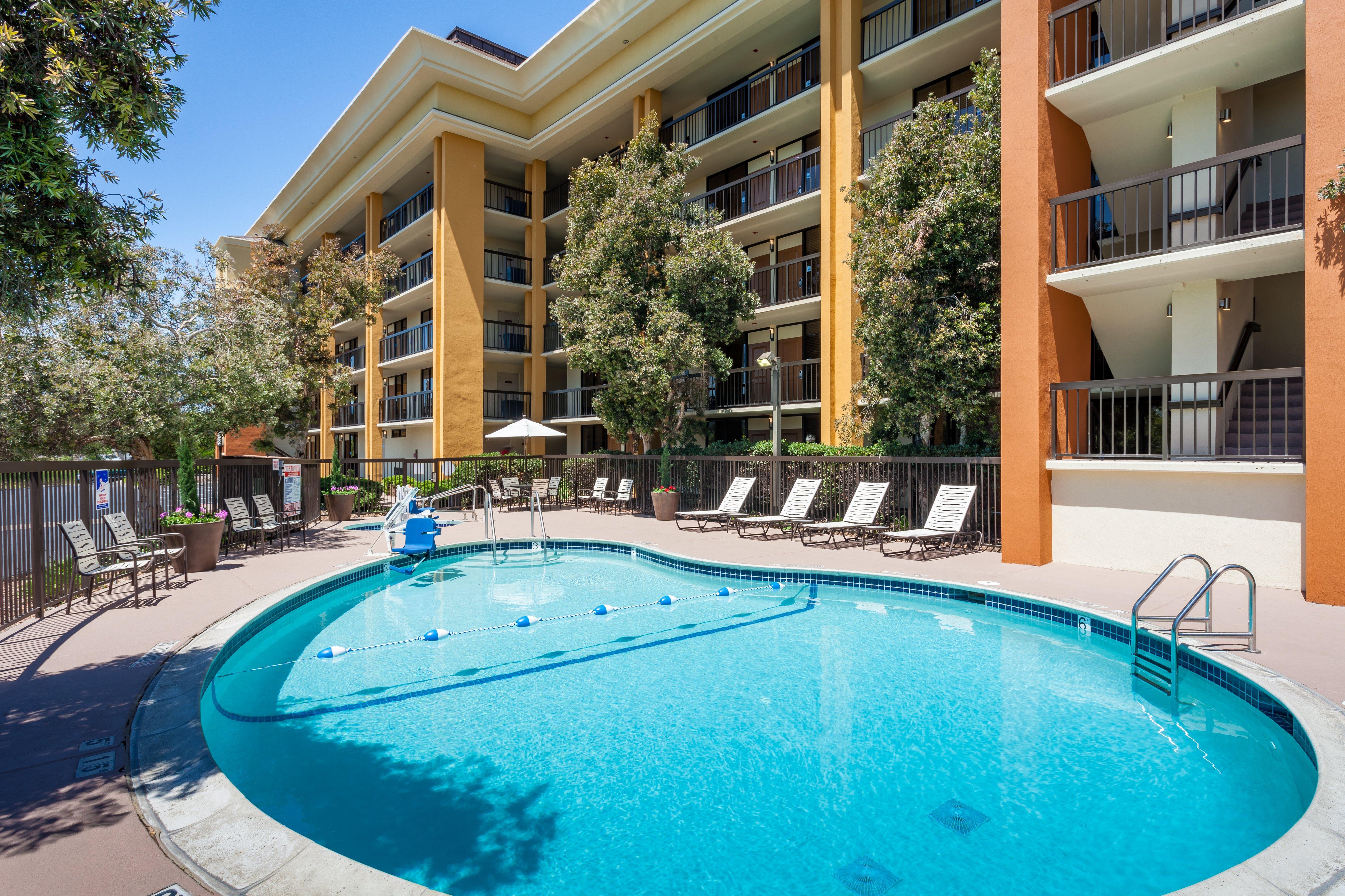 סיסייד Holiday Inn Express At Monterey Bay By Ihg מראה חיצוני תמונה